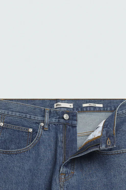 Balloon Fit Jeans